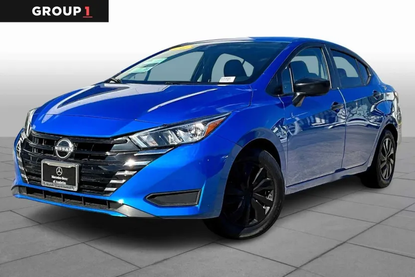 2024 Nissan Versa S photo 1