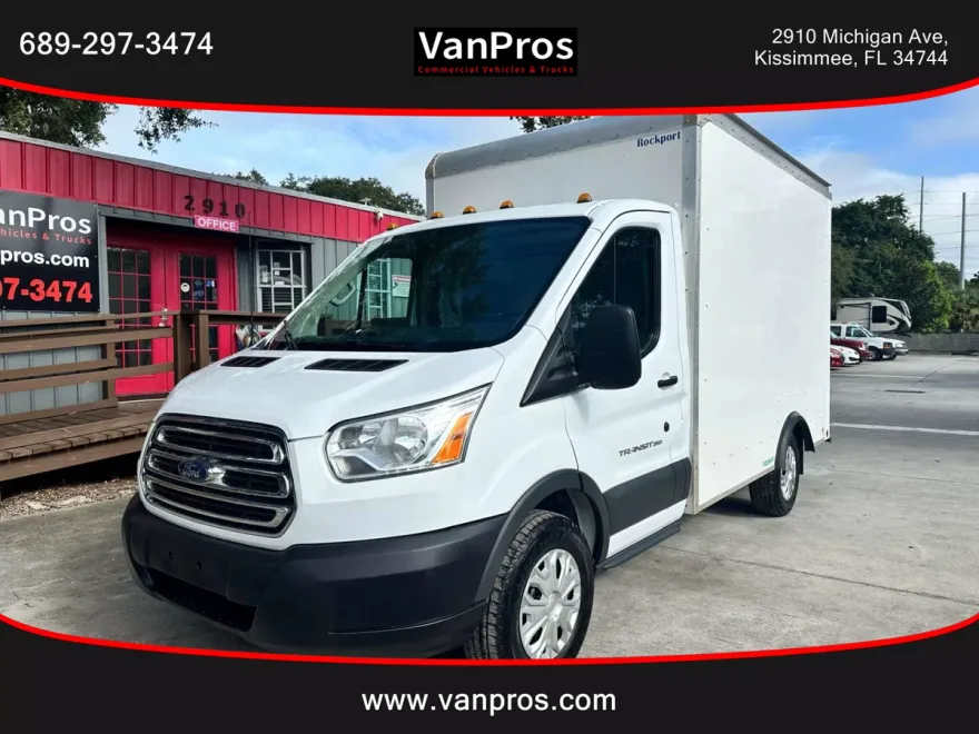 2017 Ford Transit Cutaway photo 1