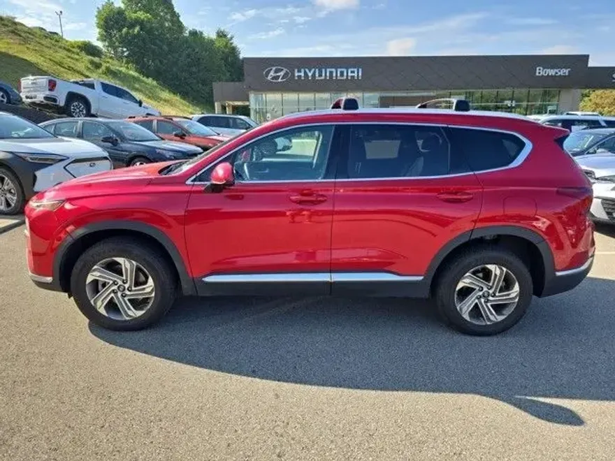 2022 Hyundai Santa Fe SEL photo 1