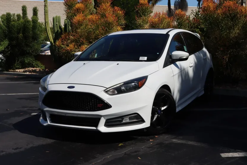 2015 Ford Focus ST photo 1