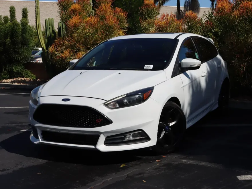 2015 Ford Focus ST photo 1