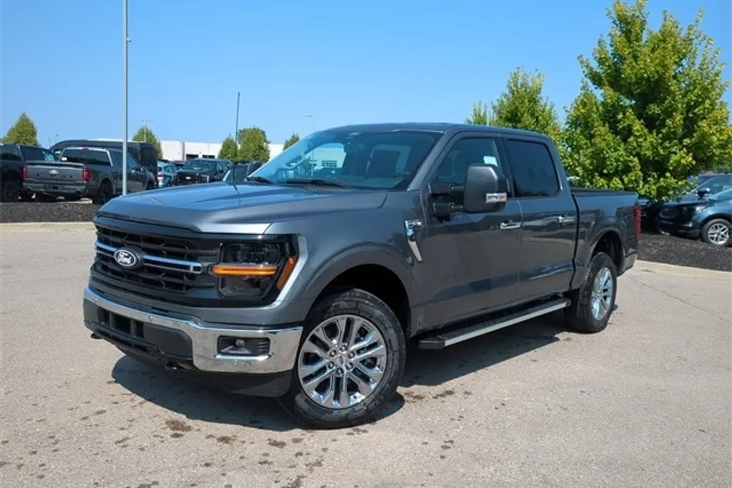 2024 Ford F-150 XLT photo 1