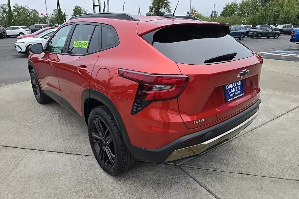 2024 Chevrolet Trax ACTIV photo 1