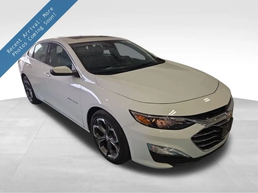 2024 Chevrolet Malibu 1LT photo 1