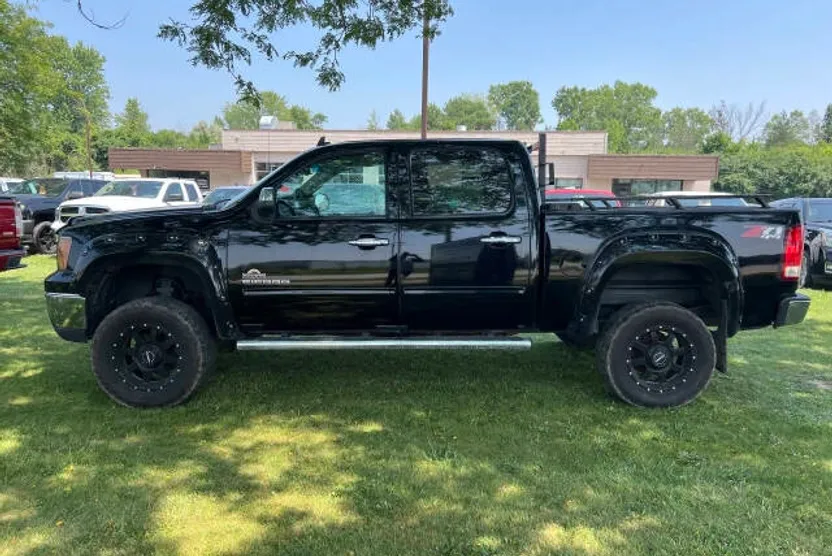 2013 Gmc Sierra 1500 SLE photo 1