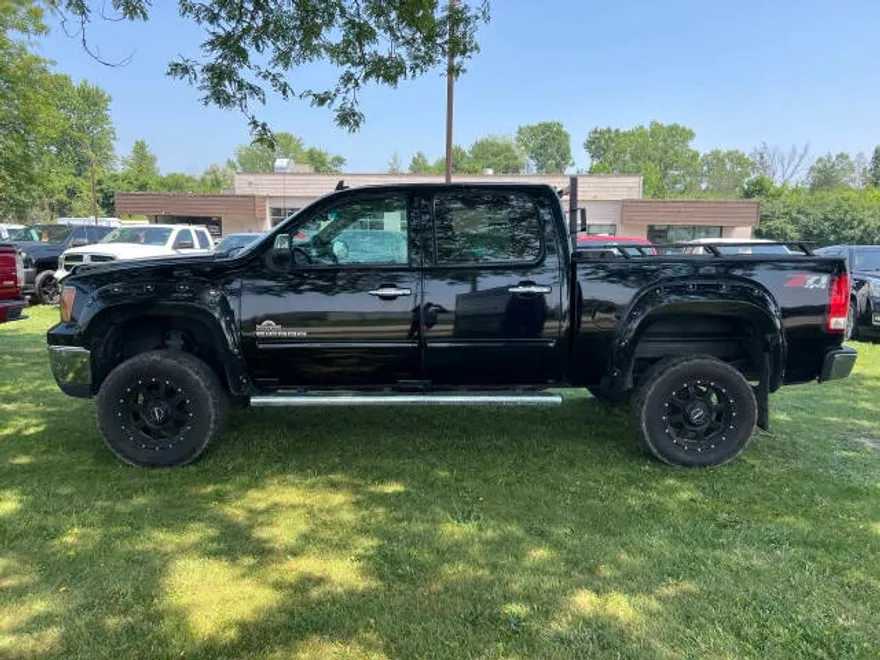 2013 Gmc Sierra 1500 SLE photo 1