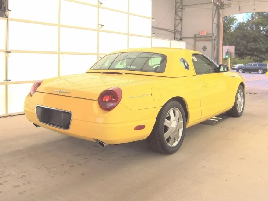 2002 Ford Thunderbird Deluxe photo 1