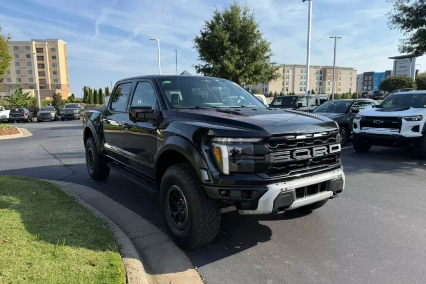 2025 Ford F-150 Raptor photo 1