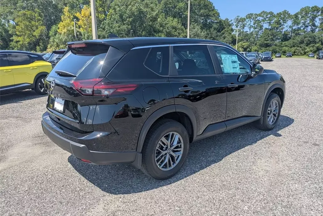 2026 Nissan Rogue S photo 1