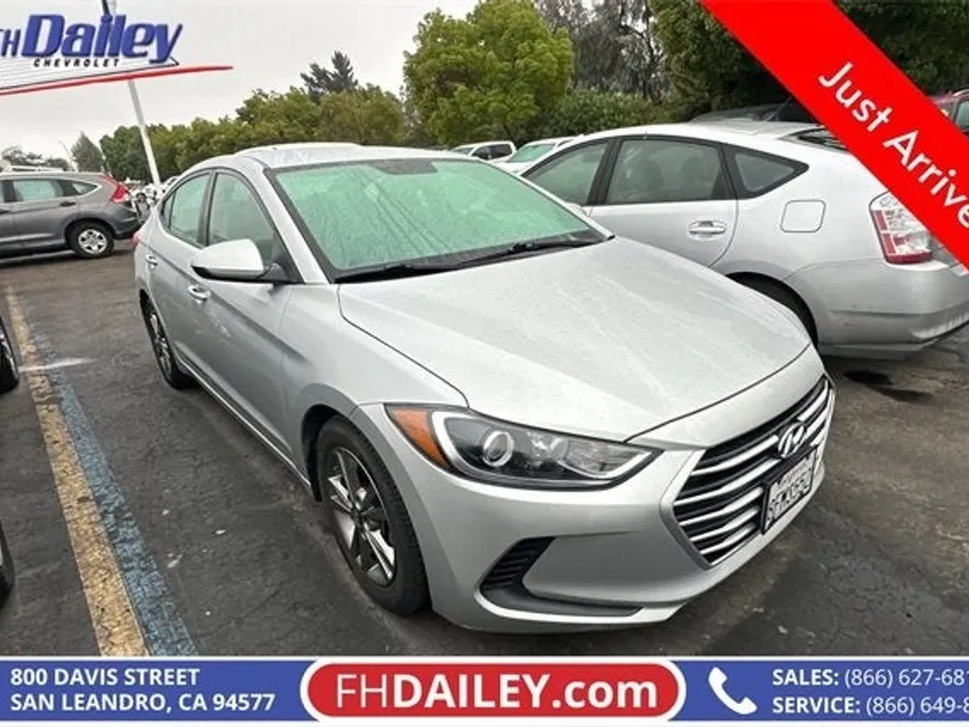 2018 Hyundai Elantra SEL photo 1
