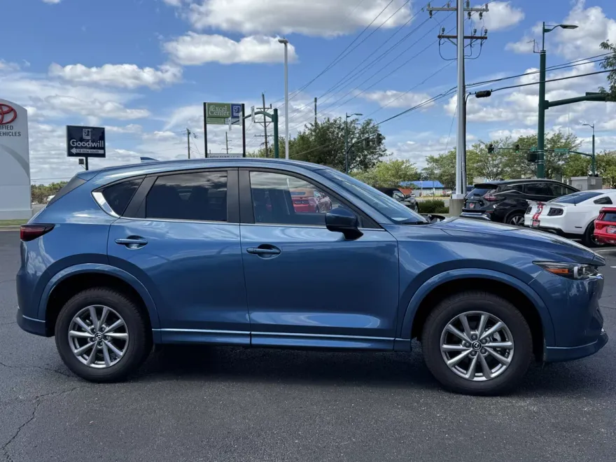 2024 Mazda CX-5 2.5 Select photo 1