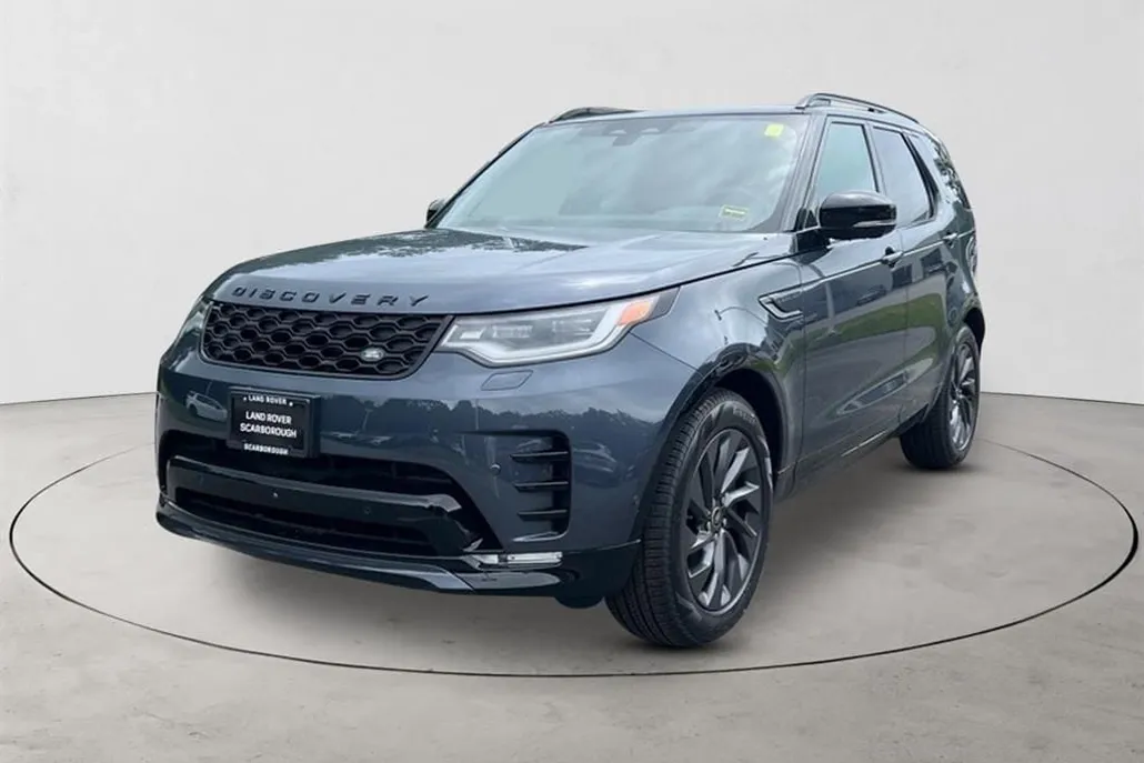 2025 Land Rover Discovery SE photo 1
