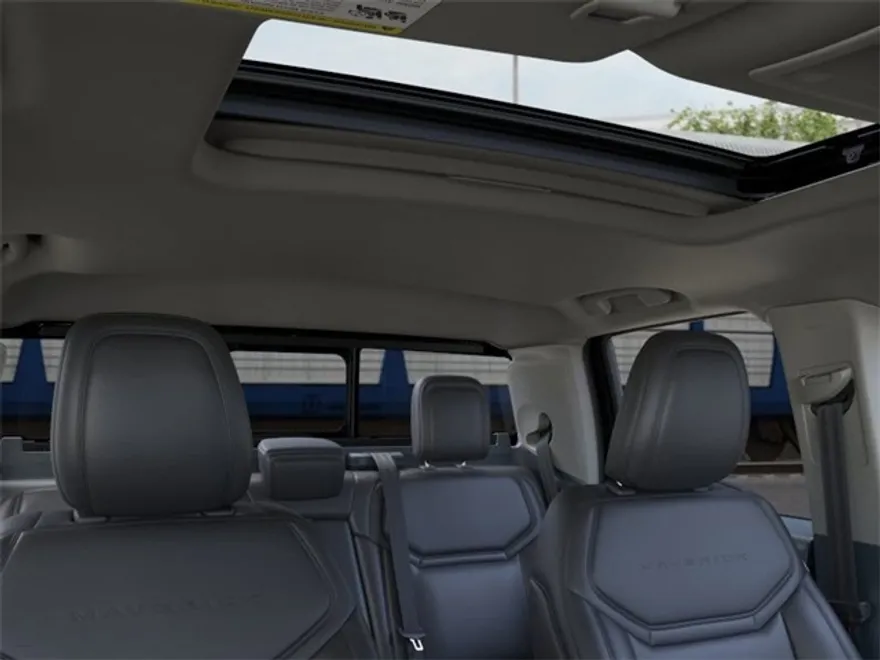 2025 Ford Maverick Lariat photo 1