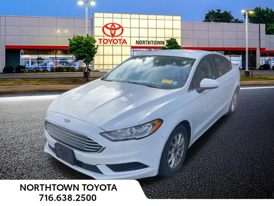 2018 Ford Fusion S photo 1