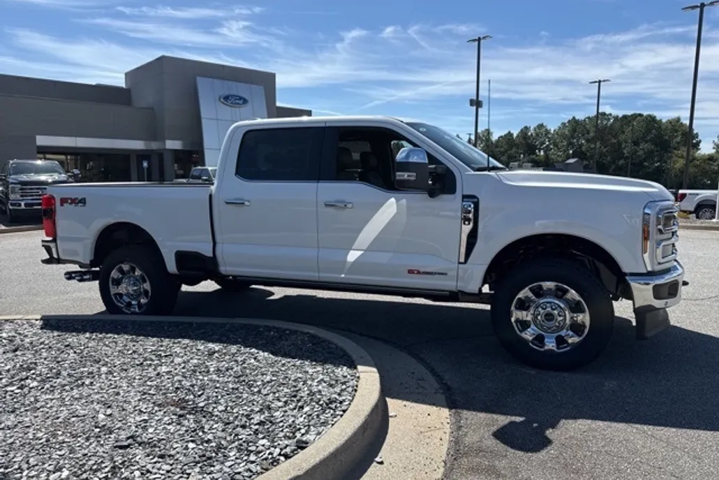 2026 Ford F-350 King Ranch photo 1
