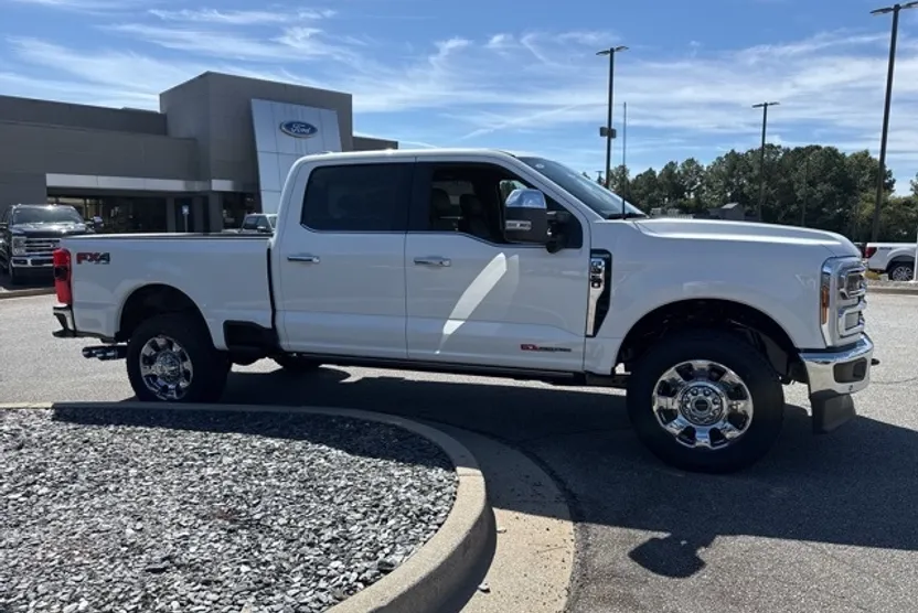 2026 Ford F-350 King Ranch photo 1