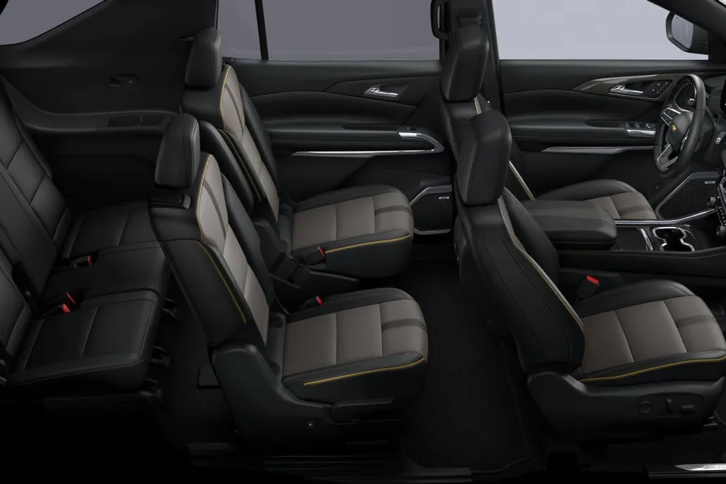 2026 Chevrolet Traverse High Country photo 1