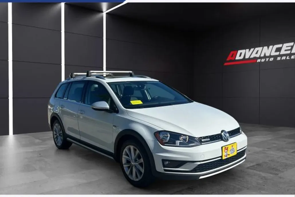 2017 Volkswagen Golf Alltrack TSI SEL photo 1