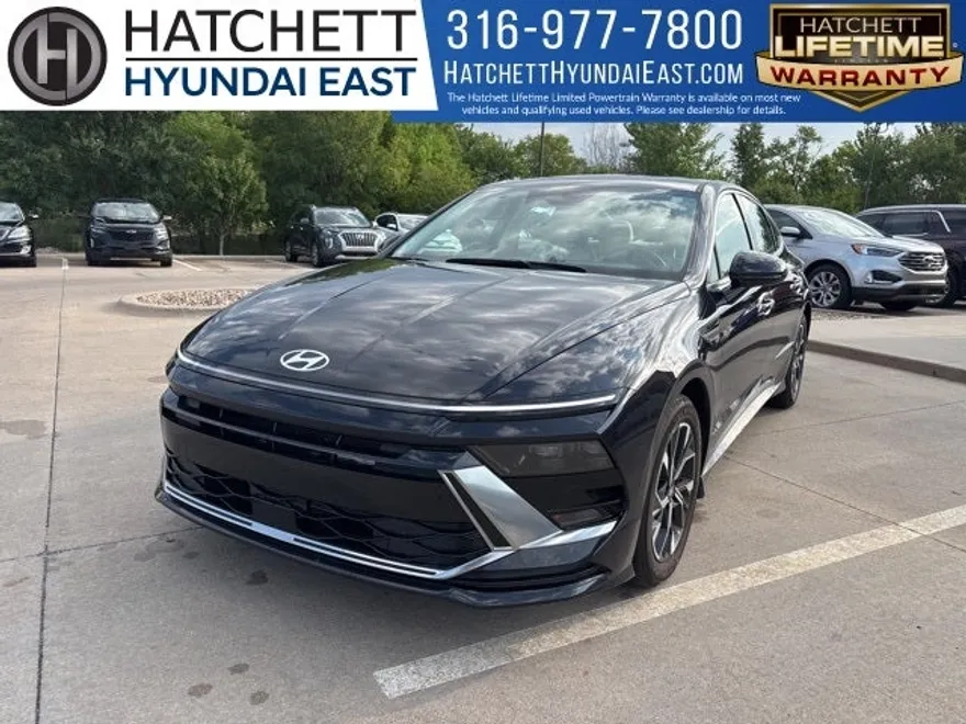 2024 Hyundai Sonata SEL photo 1