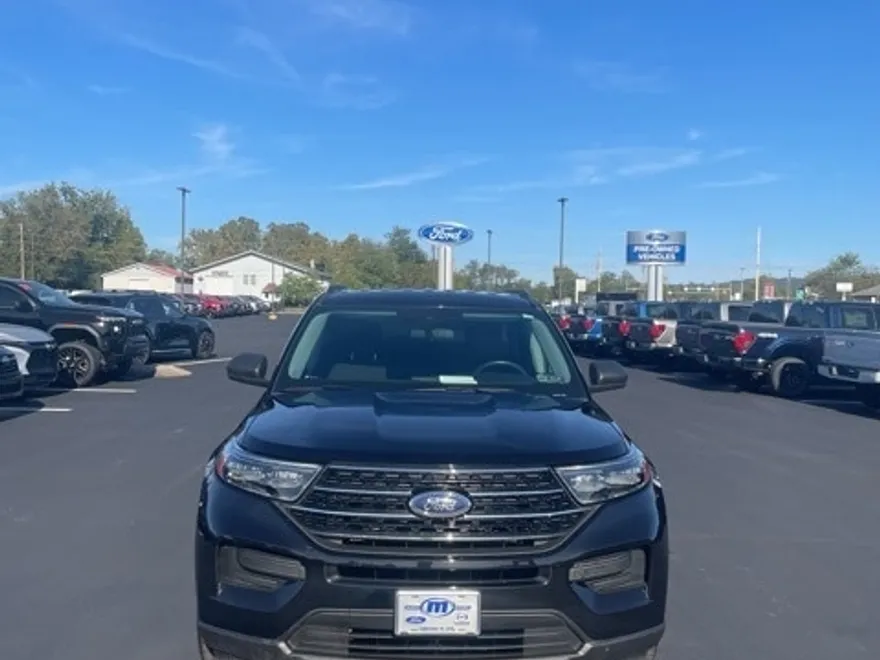 2020 Ford Explorer XLT photo 1