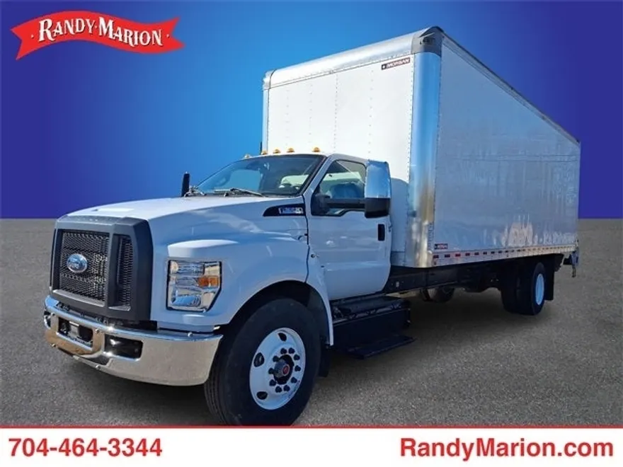 2023 Ford F-650 photo 1