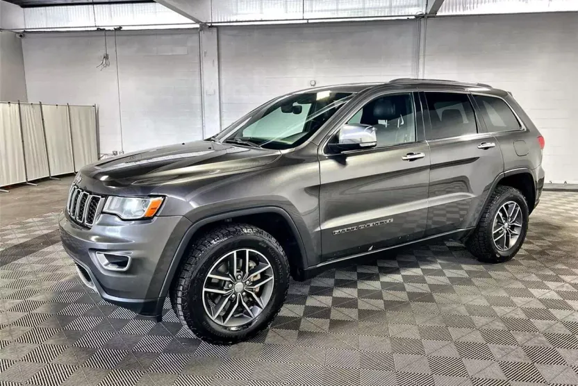 2018 Jeep Grand Cherokee Limited photo 1