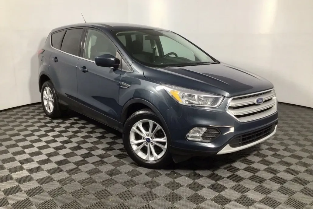 2019 Ford Escape SE photo 1