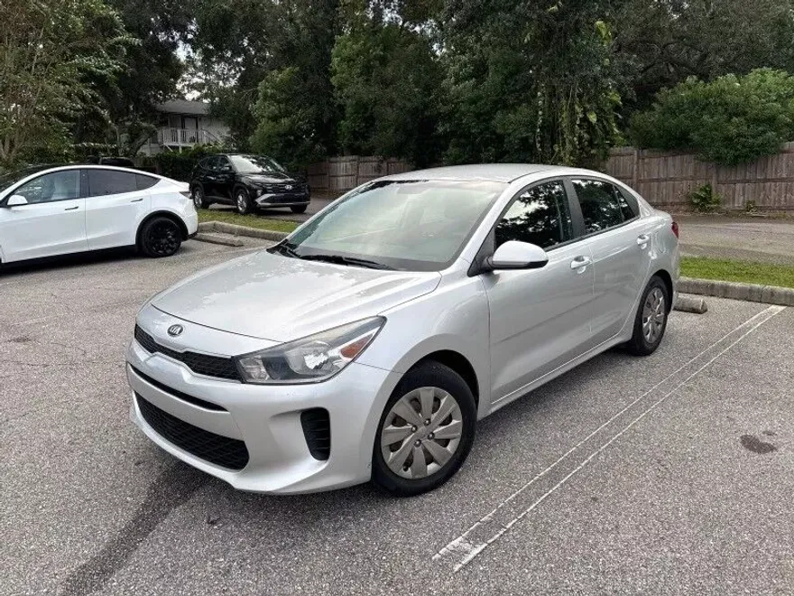2019 Kia Rio LX S photo 1