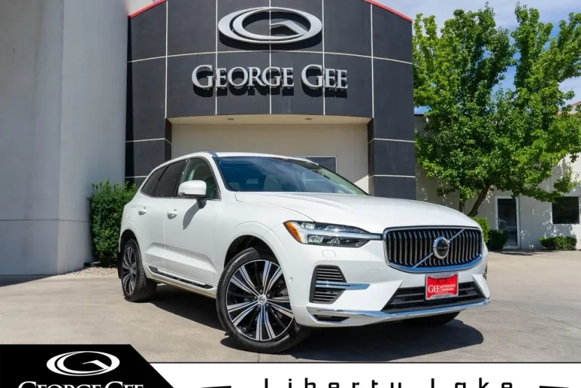 2022 Volvo XC60 Recharge Hybrid T8 Inscription photo 1