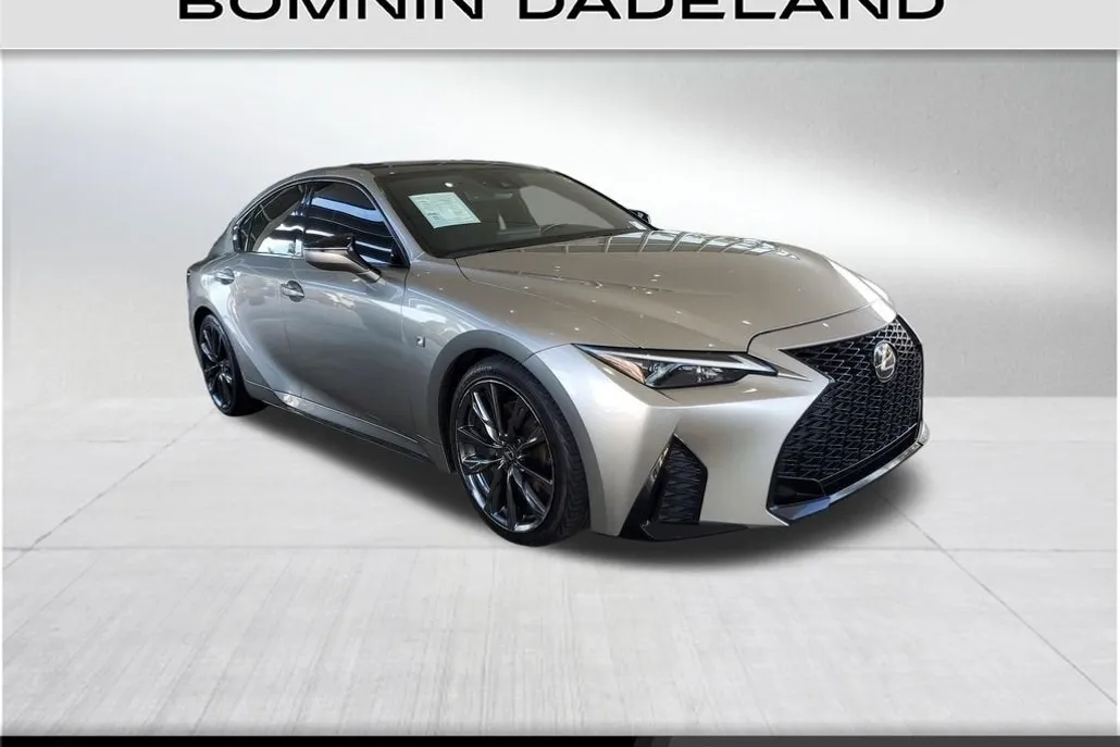 2022 Lexus IS 350 F SPORT photo 1