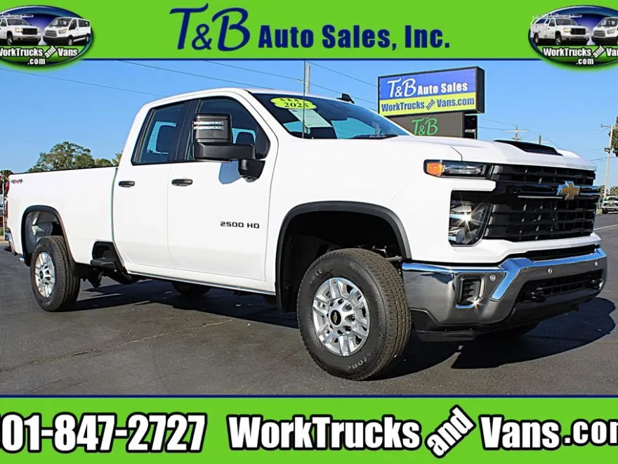 2025 Chevrolet Silverado 2500HD photo 1