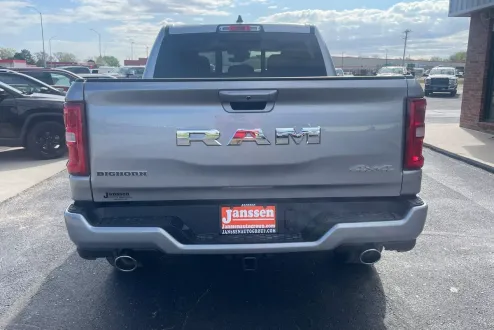 2025 Ram 1500 Big Horn photo 3