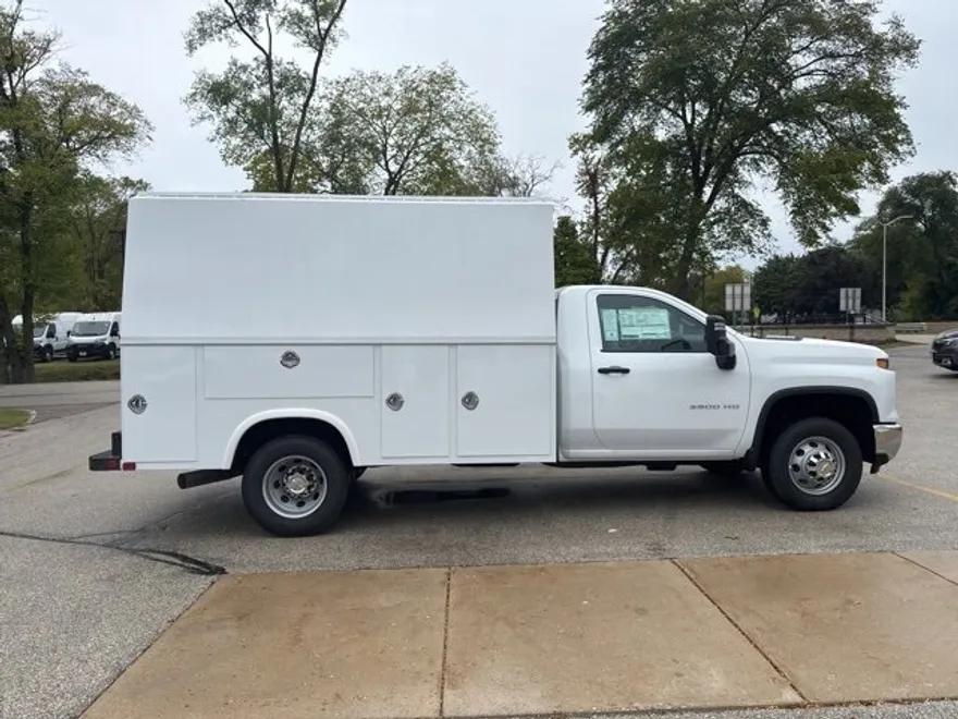 2025 Chevrolet Silverado 3500HD Work Truck photo 1