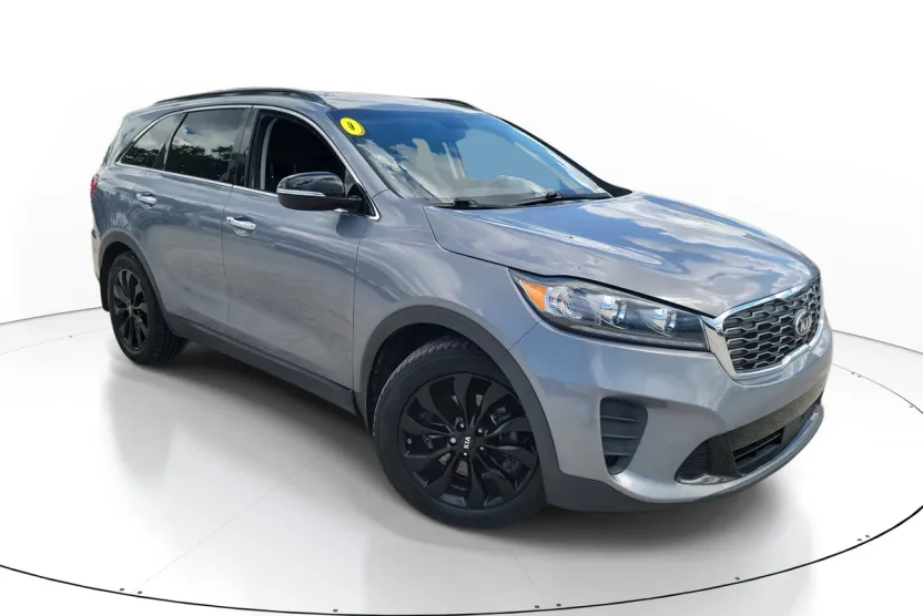 2020 Kia Sorento S V6 photo 1