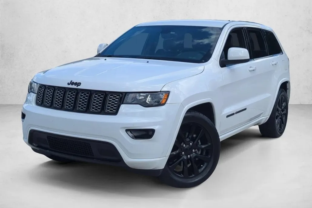 2018 Jeep Grand Cherokee Altitude photo 1