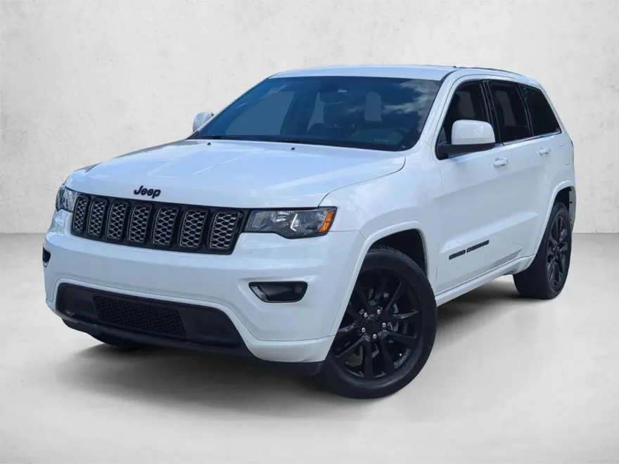 2018 Jeep Grand Cherokee Altitude photo 1