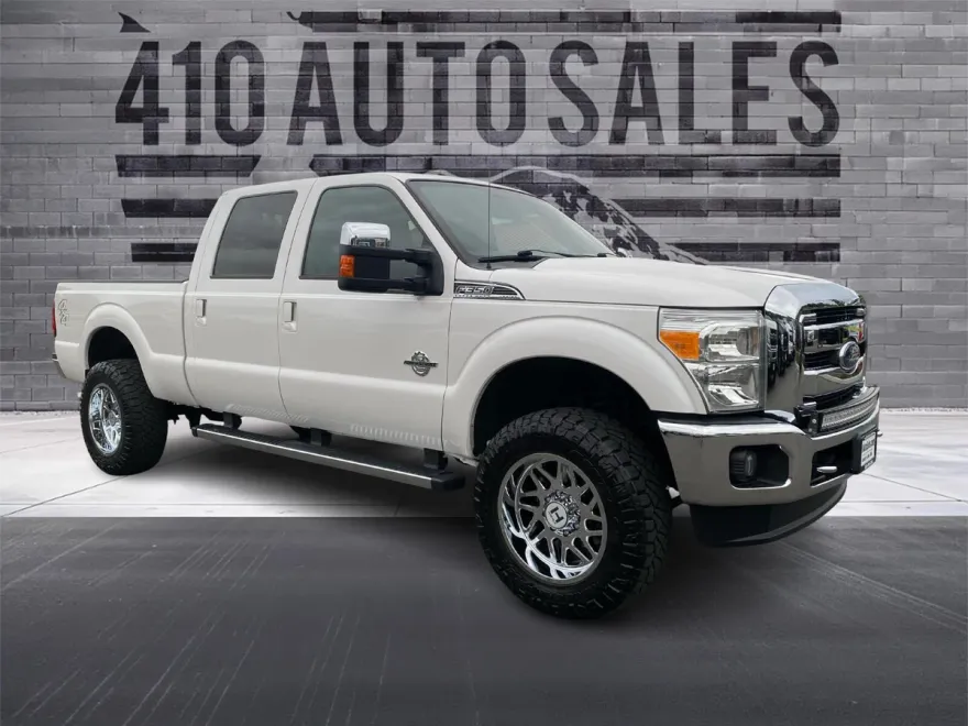 2013 Ford F-350 Lariat photo 1