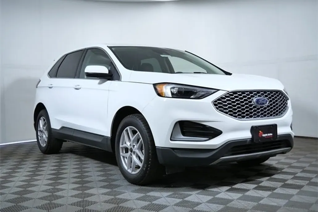 2023 Ford Edge SEL photo 1