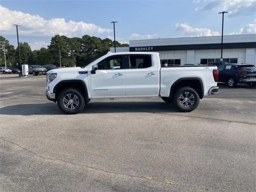 2026 Gmc Sierra 1500 SLT photo 1