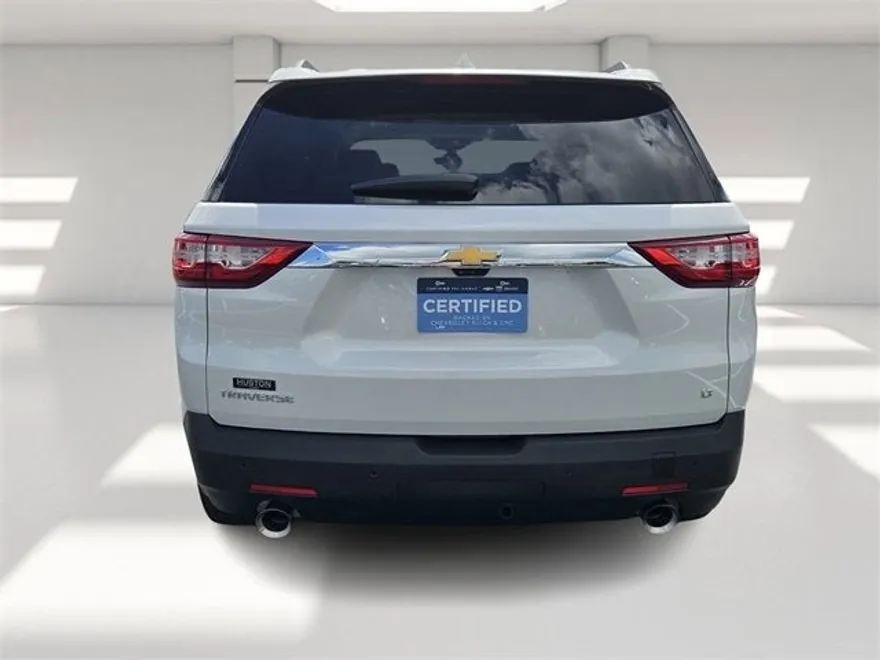 2021 Chevrolet Traverse Leather photo 1