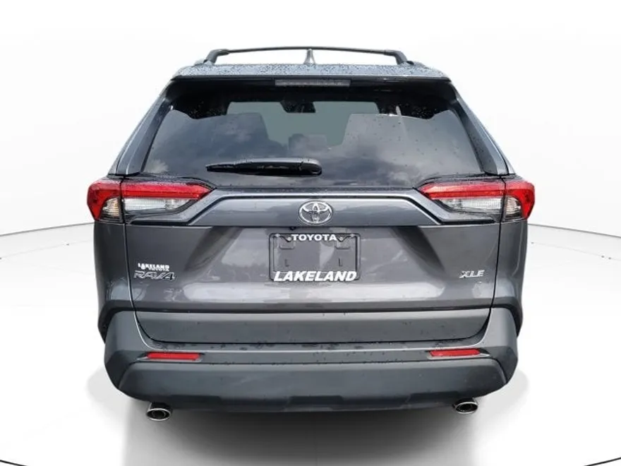 2024 Toyota RAV4 XLE Premium photo 1