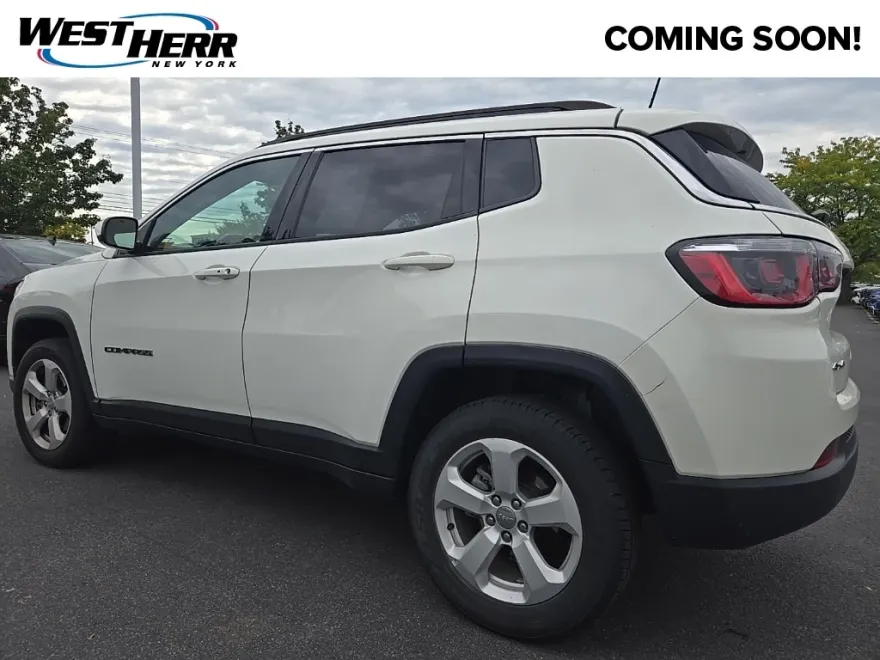 2019 Jeep Compass Latitude photo 1