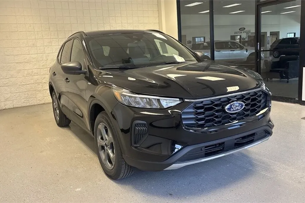 2025 Ford Escape ST-Line photo 1
