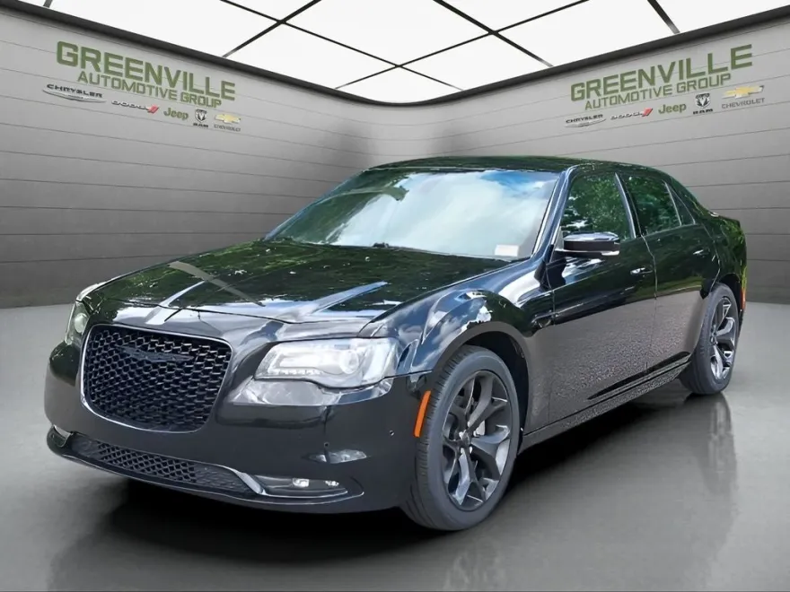 2021 Chrysler 300 LX photo 1