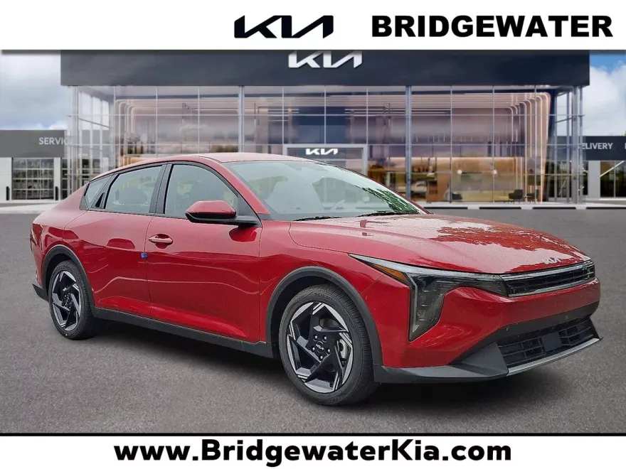2025 Kia K4 EX photo 1