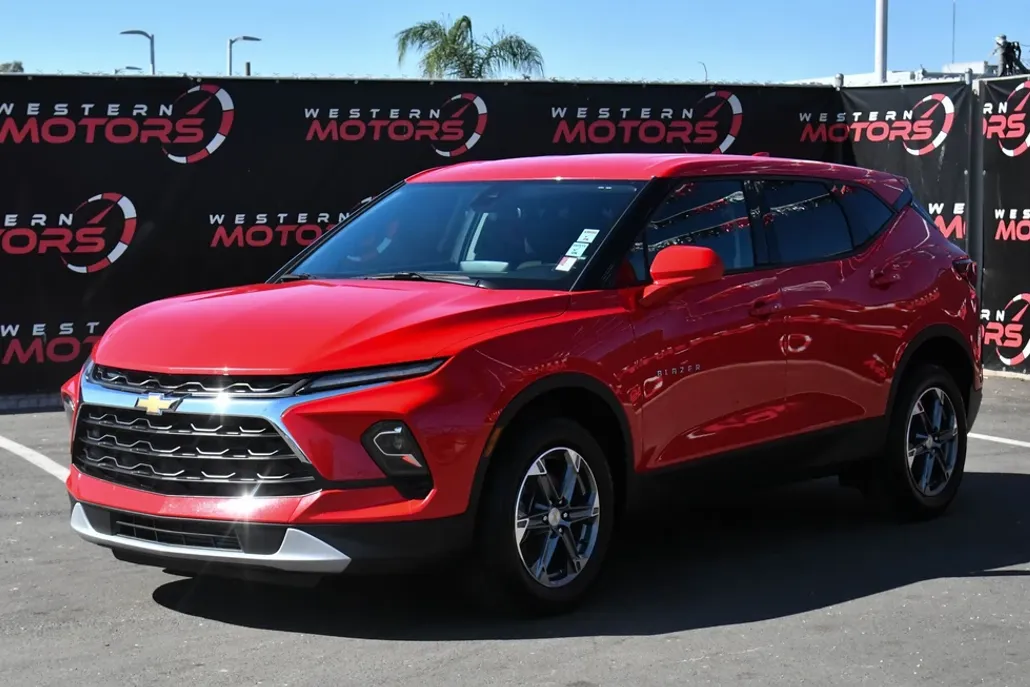 2023 Chevrolet Blazer 2LT photo 1