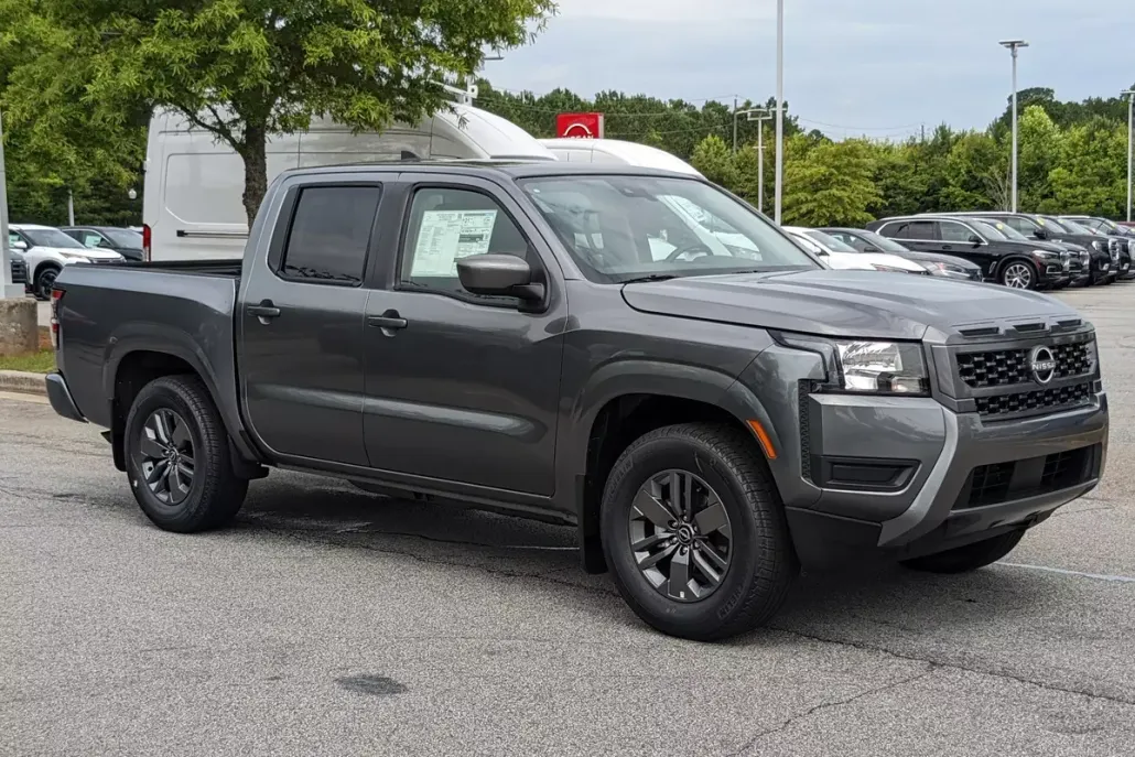 2025 Nissan Frontier SV photo 1