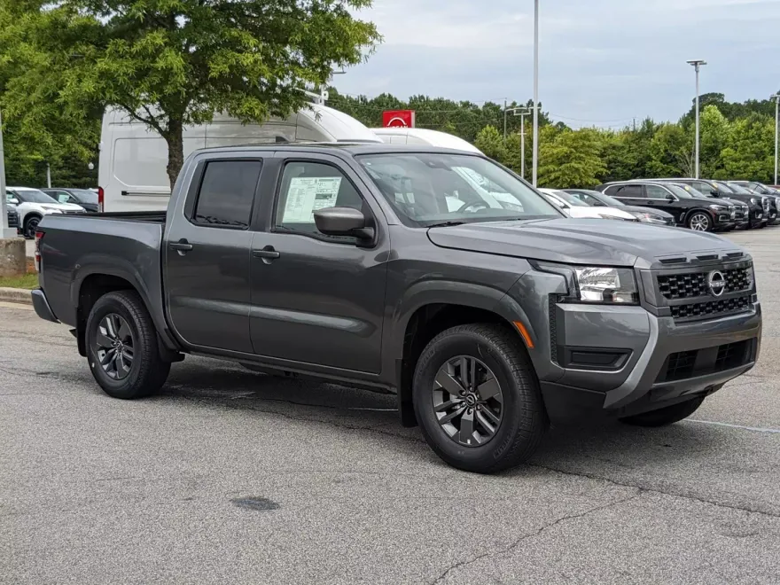 2025 Nissan Frontier SV photo 1