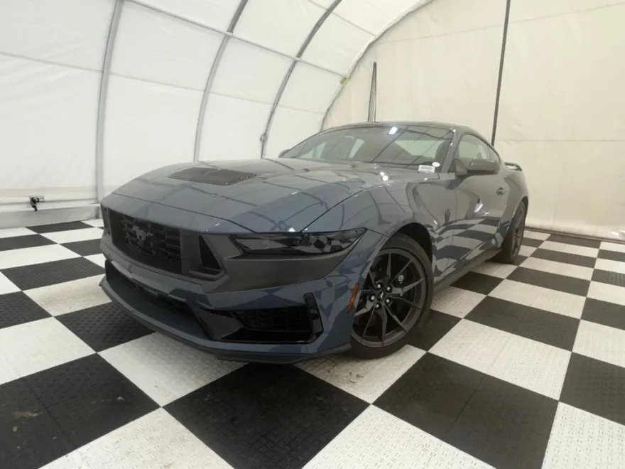 2025 Ford Mustang Dark Horse photo 1
