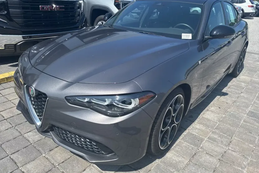 2024 Alfa Romeo Giulia Ti photo 1